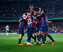 haha体育官网-篮球公园亚当斯压哨绝杀领衔cba本周好球