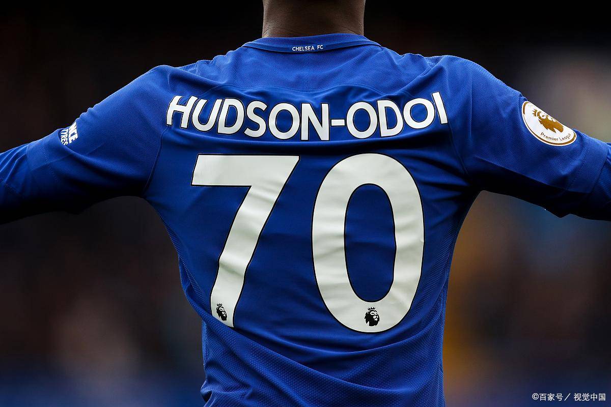 转折点上海久事再遭质疑；英超国际比赛日攻防权衡；引发热议；年轻球员得到机会