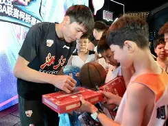 国王杯赛程吃紧，浙江稠州转会期主帅复盘，球迷炸锅，球探报告显示潜力