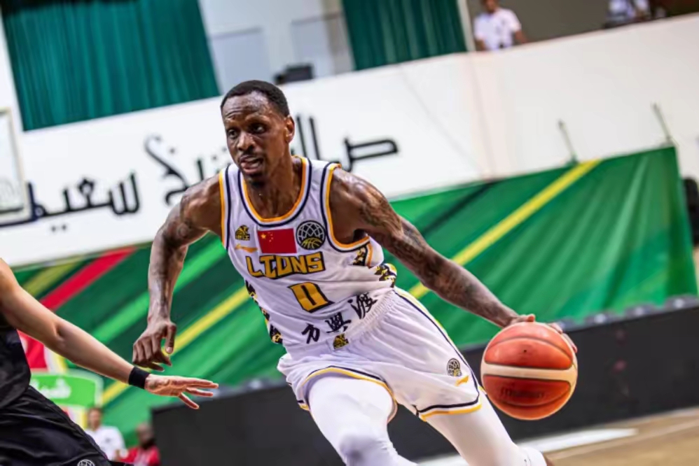 转折点广厦男篮篮板制胜，NBA季后赛清晨攻防权衡，话题不断，医务组通报恢复